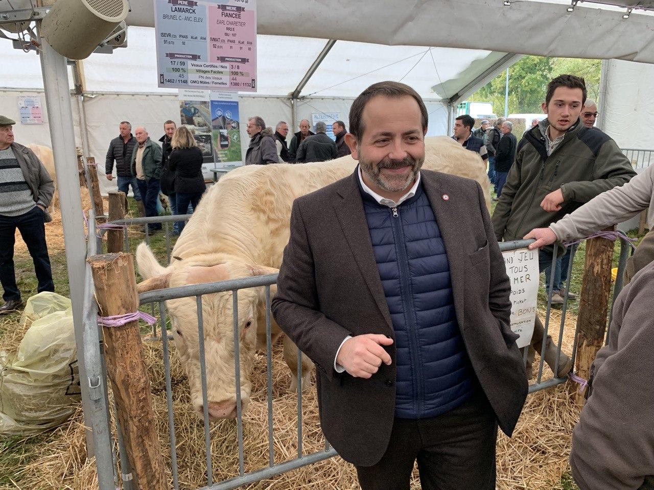 François Cormier Bouligeon à la foire des taureaux de Vailly sur Sauldre