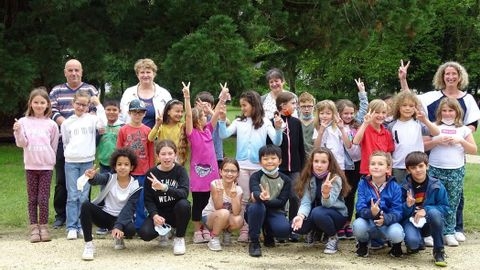 Concours national des villes marraines des forces armées : les élèves de l’école Les Grands Jardins d’Aubigny-sur-Nère ont encore brillé