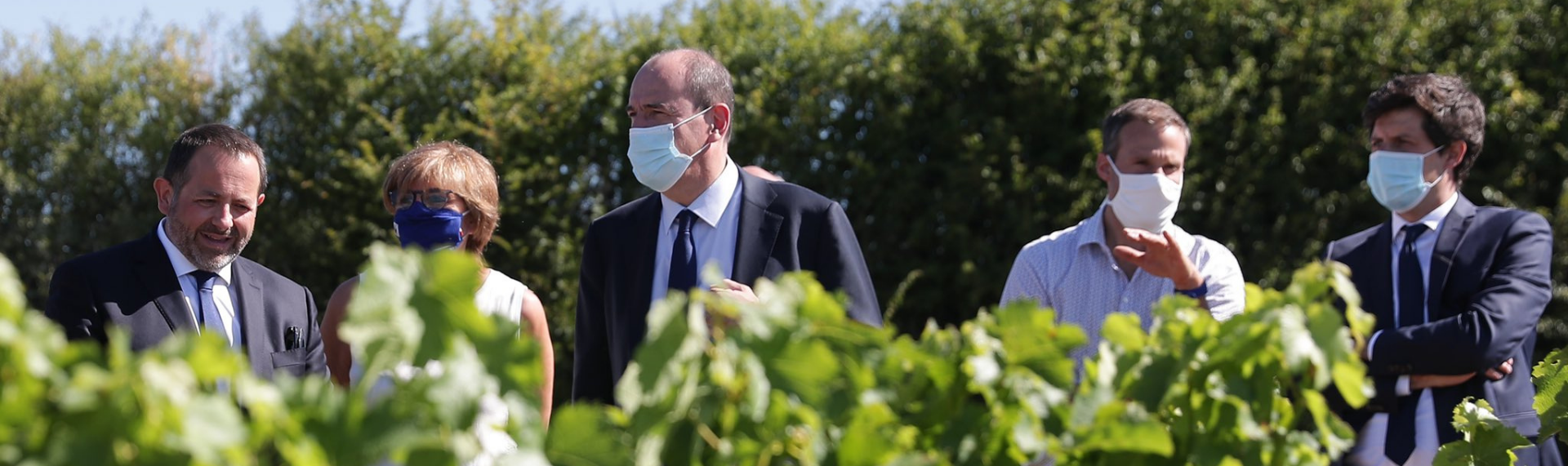 Le Premier Ministre accompagné du ministre de l'Agriculture en visite dans le Cher pour soutenir les viticulteurs et agriculteurs